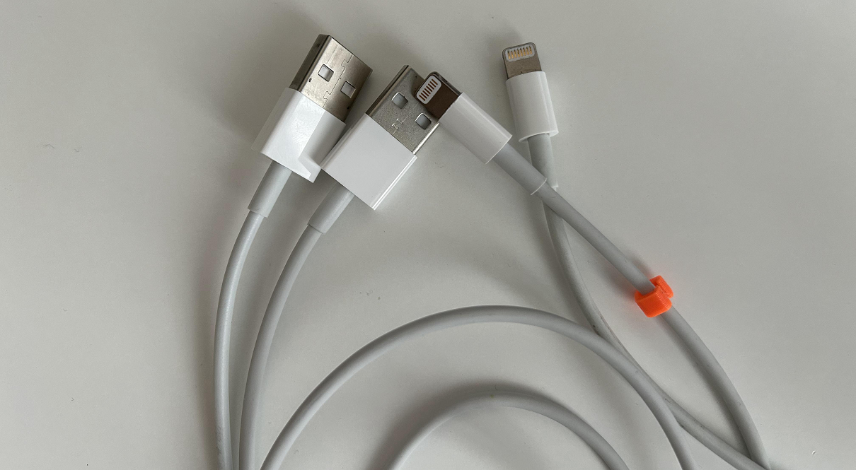 Apple Lightning vs. O.MG Apple Lightning vs. O.MG